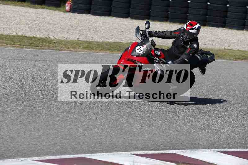 /01 02.04.2026 MAZ ADR/Gruppe rot/31